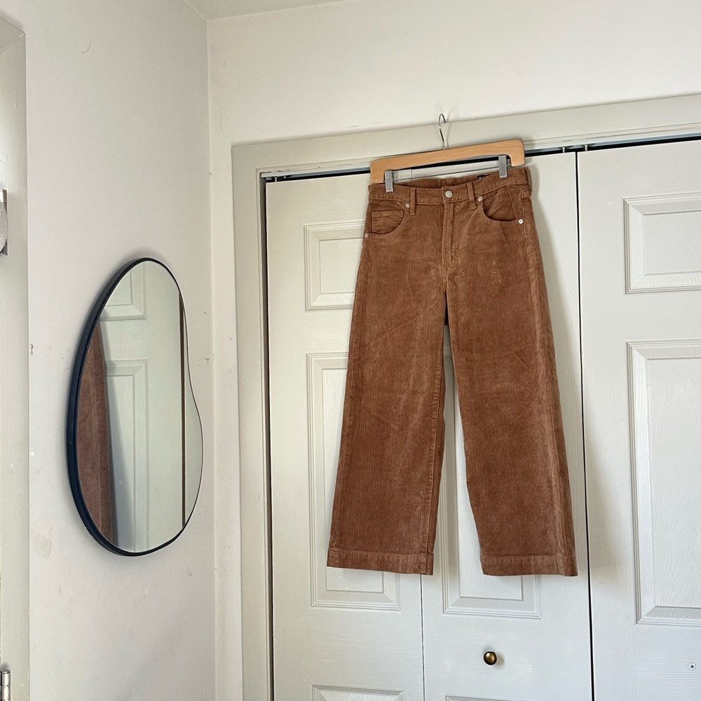 Gap High Rise Wide Leg Crop Corduroys - Picture 2 of 5